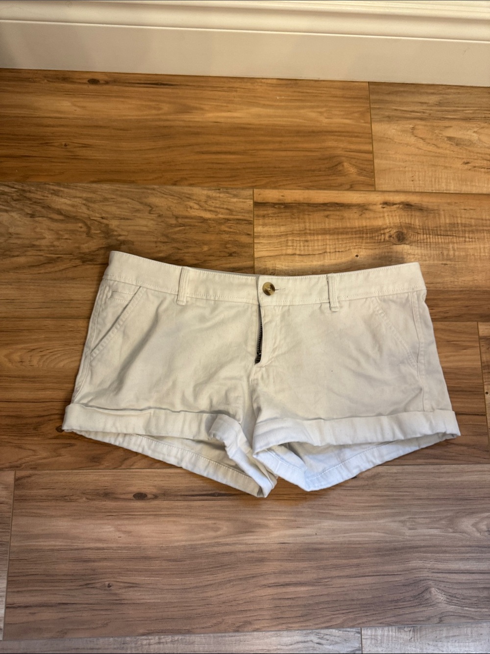 Abercrombie & Fitch White Cuffed Jean Shorts
